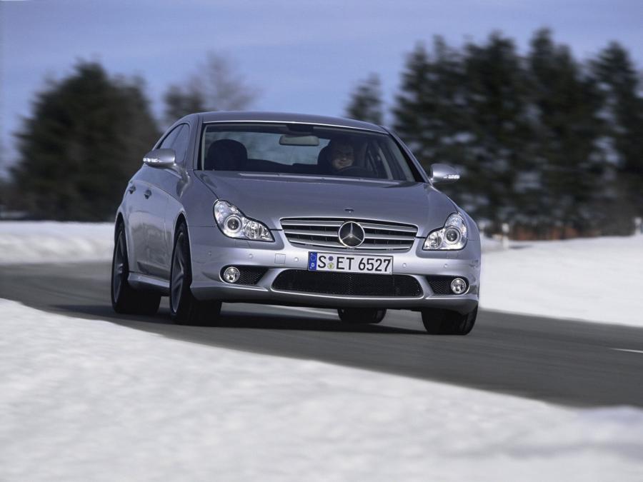  Mercedes-Benz CLS55 AMG 2005 года  (фото 23 из 40)